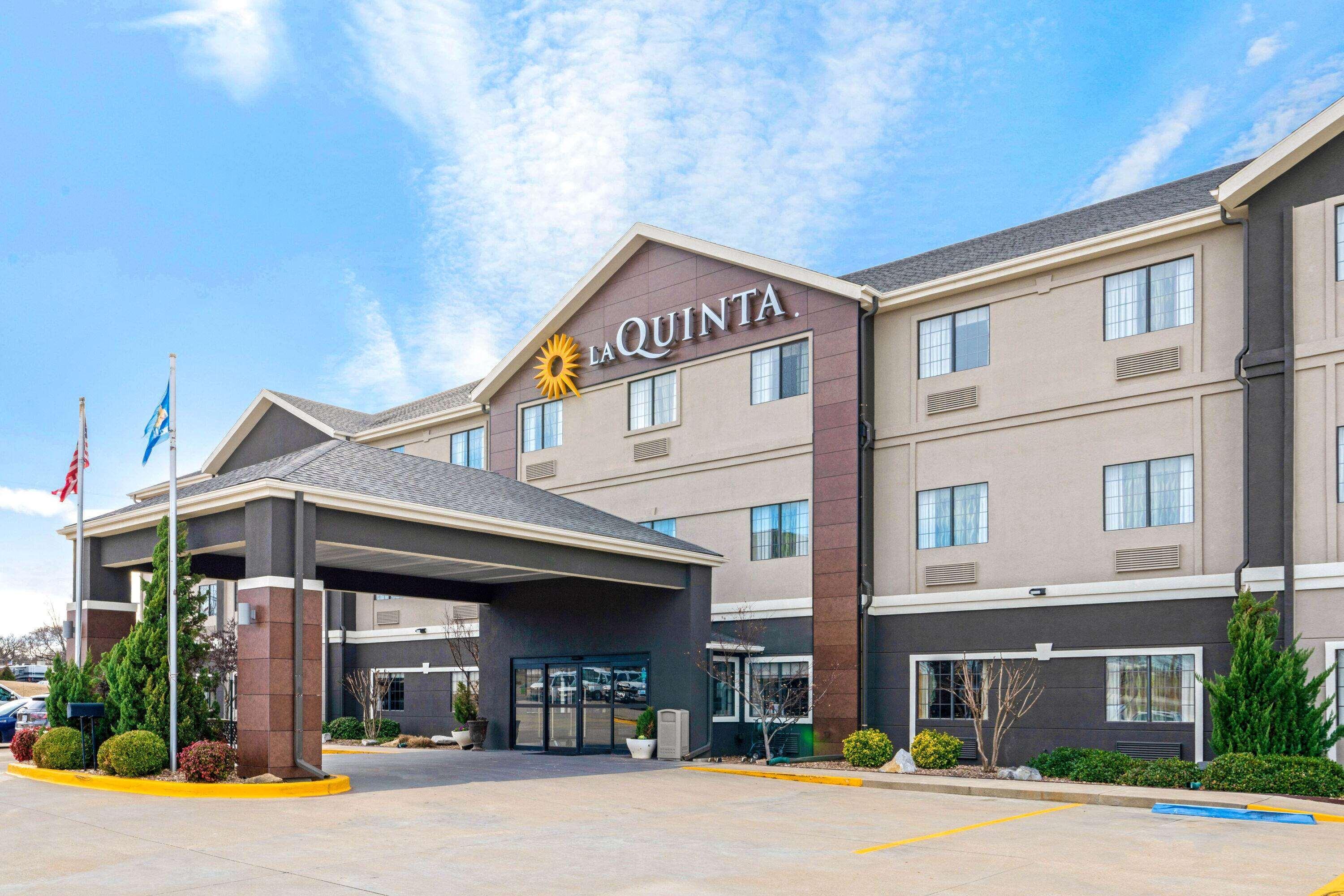 Hotel La Quinta By Wyndham Ada Exterior foto